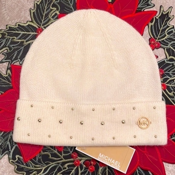 Brand New Michael Kors Cream Knit Beanie Hat w/ Gold Tone Metal Logo & Studs - Picture 1 of 15